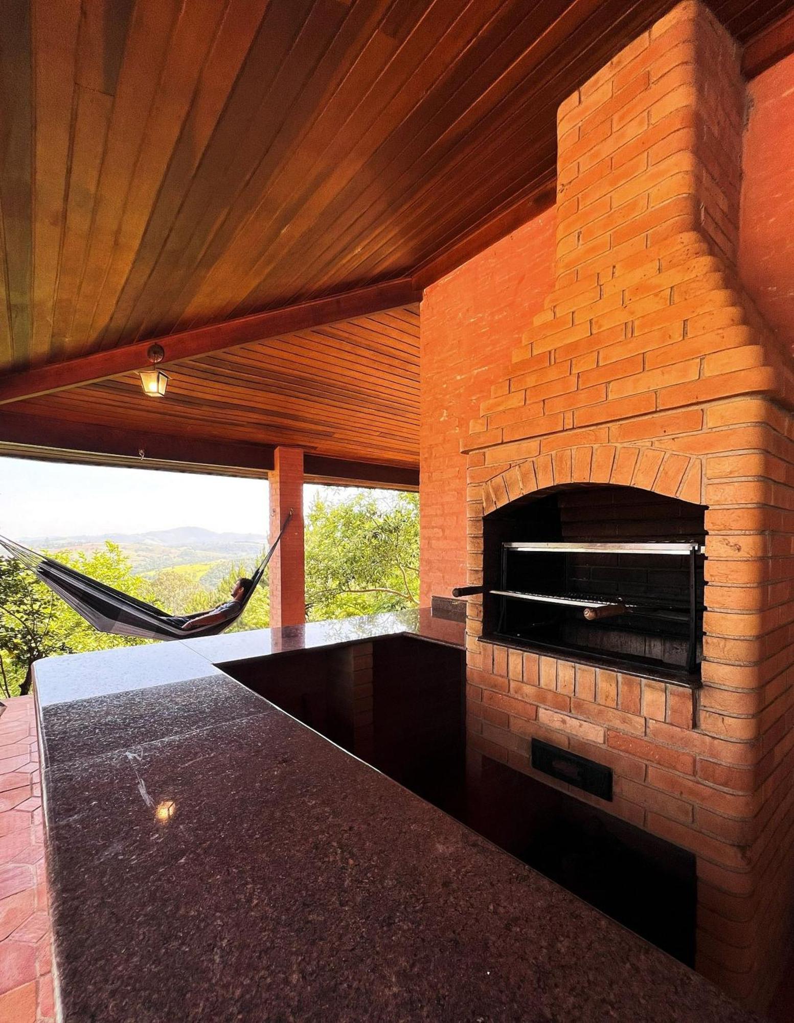 Casa De Campo Araxa Na Montanha Com Piscina 피라카이아 외부 사진